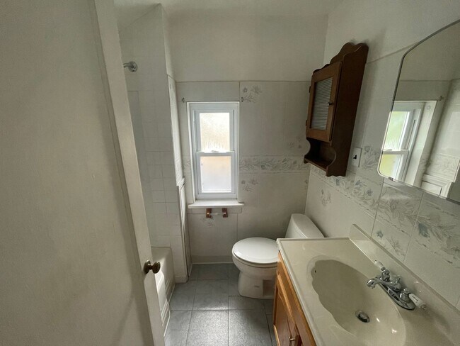 Building Photo - COMING SOON! This is a Lease-to-Own – Not ...