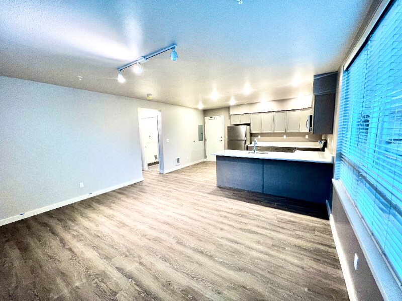 Building Photo - 2330 Yakima Ct