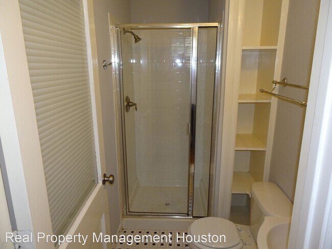 Building Photo - 1 br, 1 bath House - 2302 Blodgett Street #3