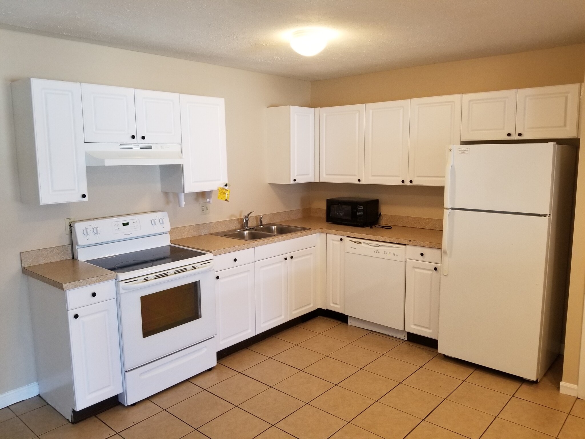 Building Photo - 1831 Aries Ct