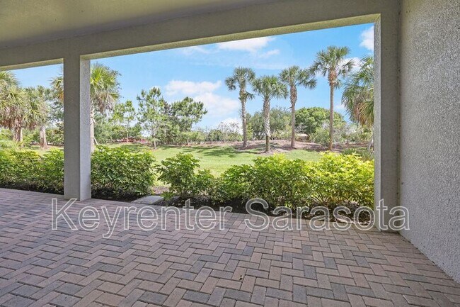 Building Photo - 6133 Lungo Lago Dr