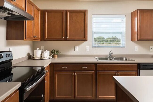 Building Photo - Your Serene Retreat in Kentwood