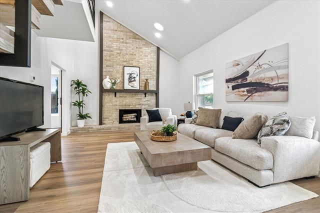 Building Photo - 15712 Terrace Lawn Cir
