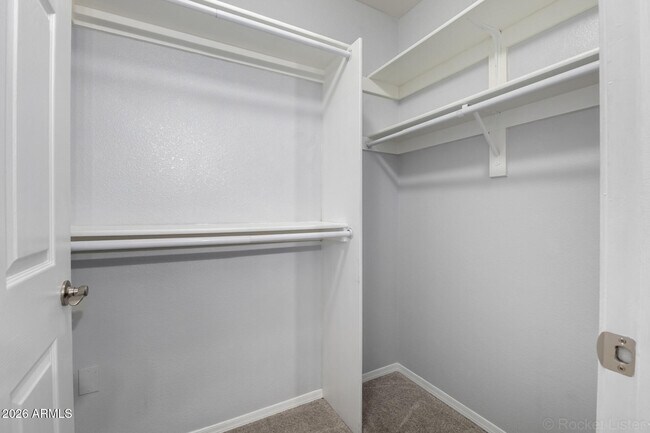 Building Photo - 1295 N Ash St