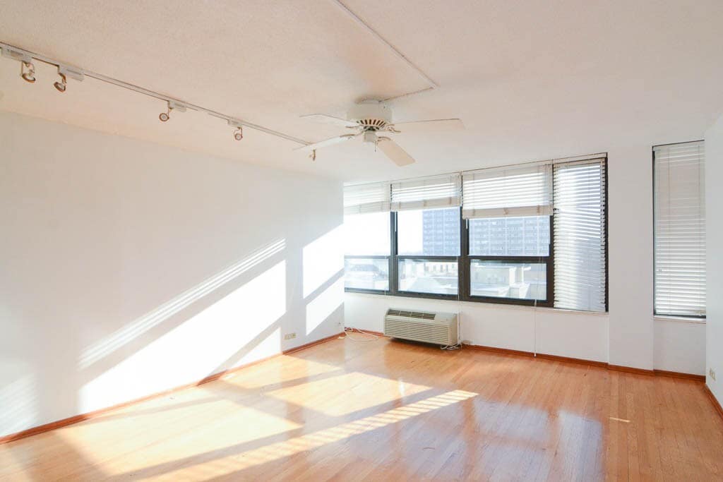 Building Photo - 5100 N Marine Dr