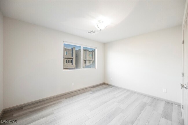 Building Photo - 8081 Misty Canyon Ave