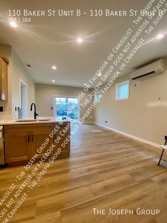 Building Photo - 110 Baker St