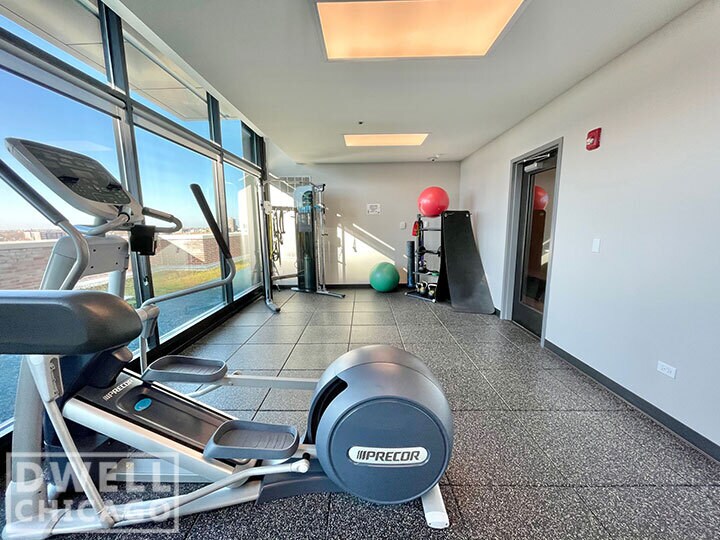 Building Photo - 3801 N Broadway St