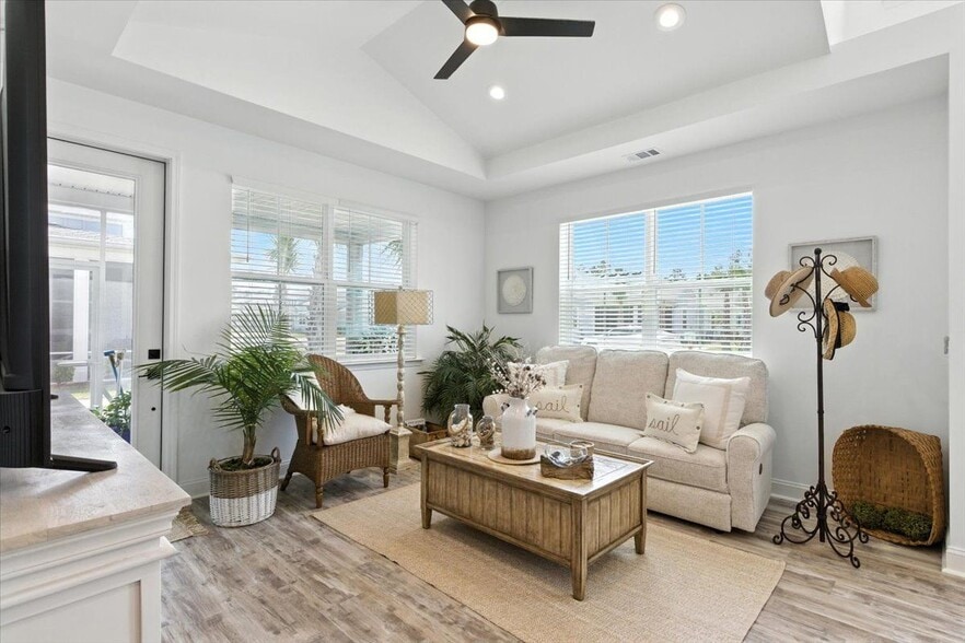 Building Photo - 91 Salty Fin Dr