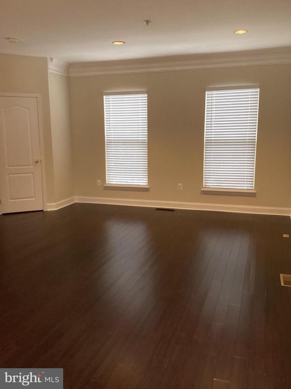 Building Photo - 23433 Clarksridge Rd