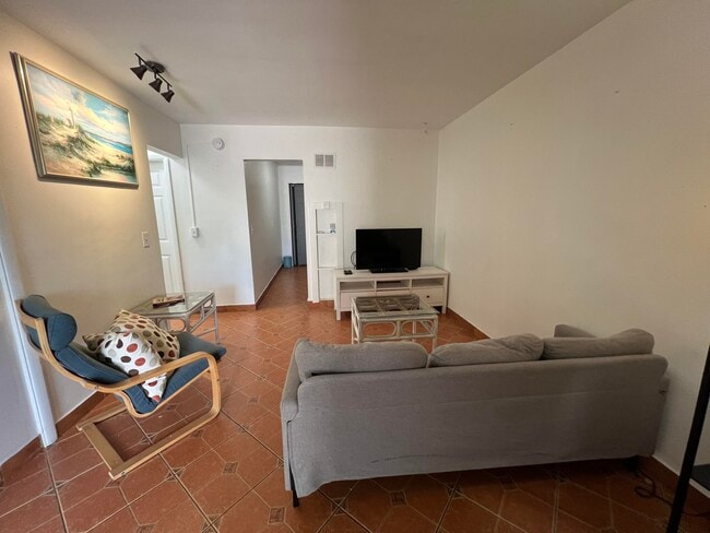 Building Photo - 311 Inlet Way