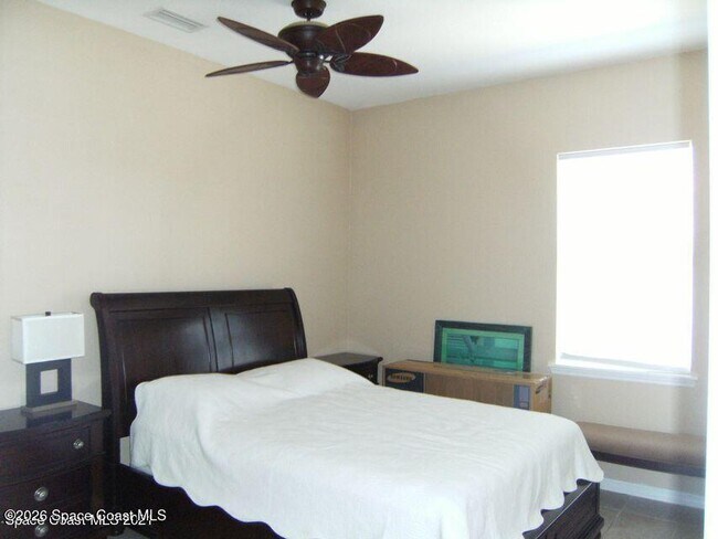 Building Photo - 704 Samuel Chase Ln