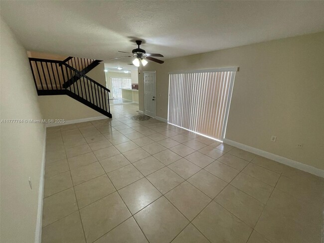 Building Photo - 870 Blue Ridge Cir