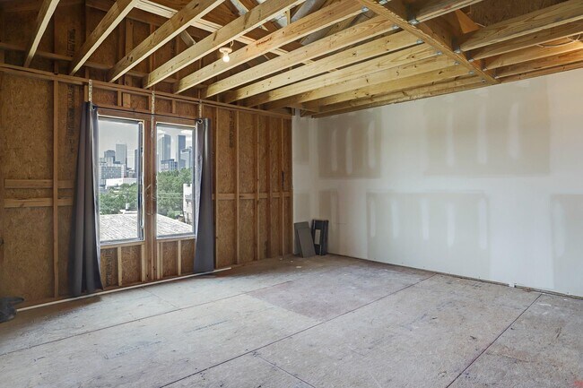 Building Photo - 1509 Nagle St