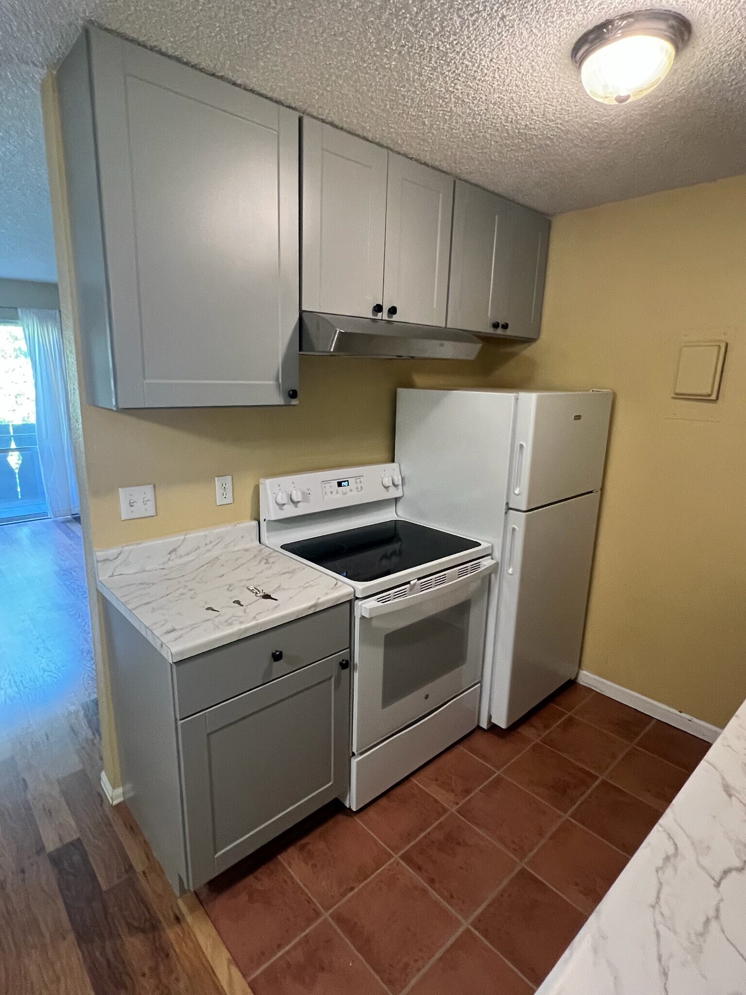 new appliances - 3250 Oneal Cir