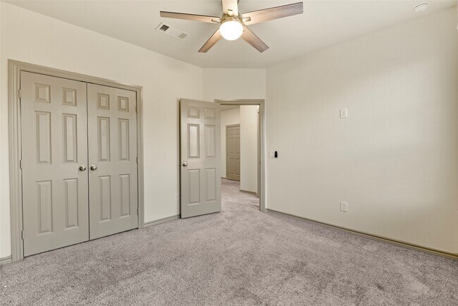 Building Photo - 2123 Sequoia Woods Dr