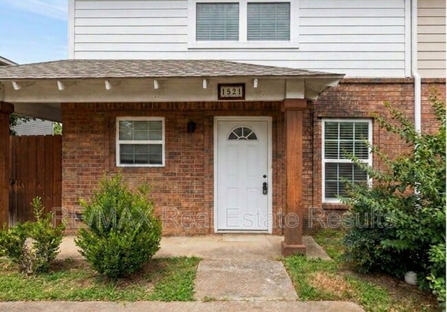 Building Photo - 1521 N Dawn Dr