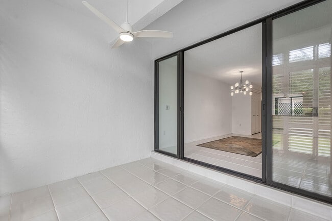 Building Photo - 3908 S Ocean Blvd