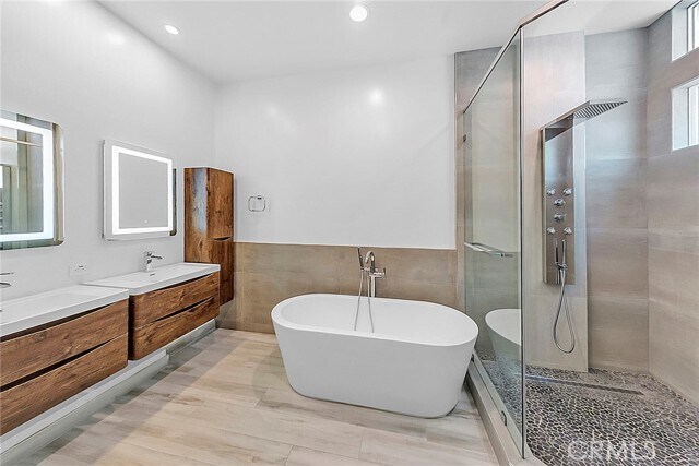 Building Photo - 2119 Grant Ave