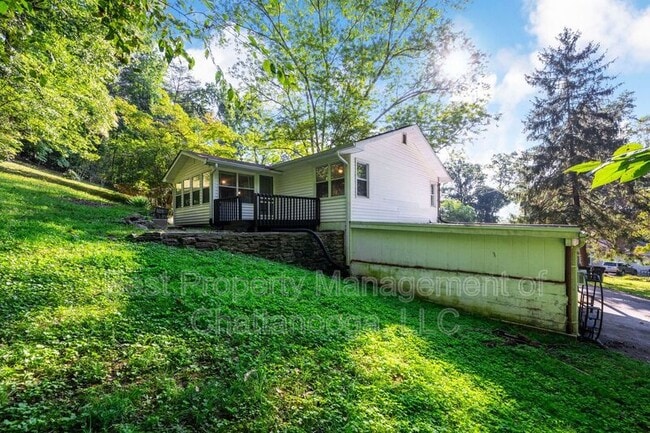 Building Photo - 9851 Millsaps St