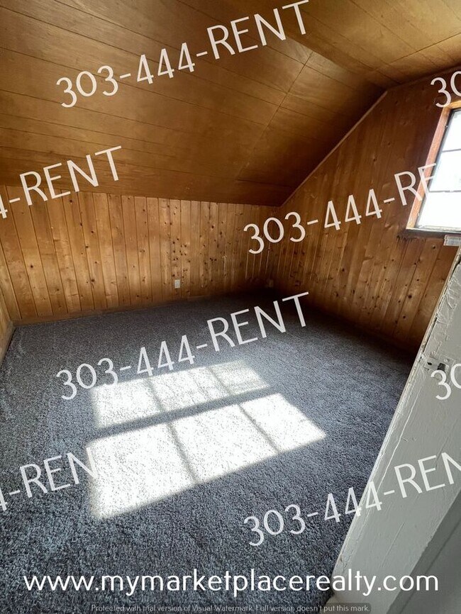 Building Photo - Nice house - 3 Bedroom, 1 bedroom