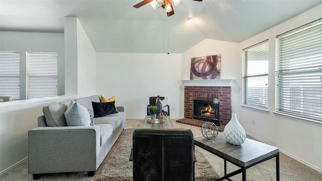 Primary Photo - 5112 Bald Cypress Ln