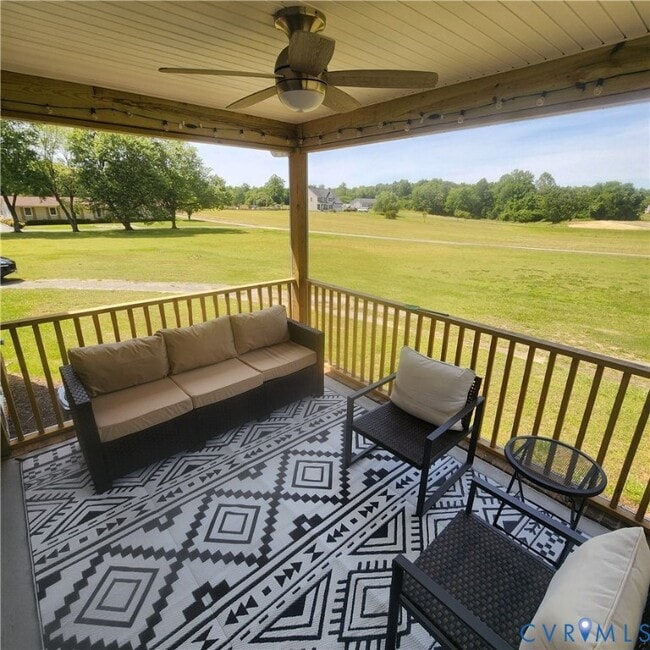 Building Photo - 9005 Pine Hill Rd