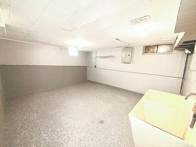 Building Photo - 21155 Dexter Blvd