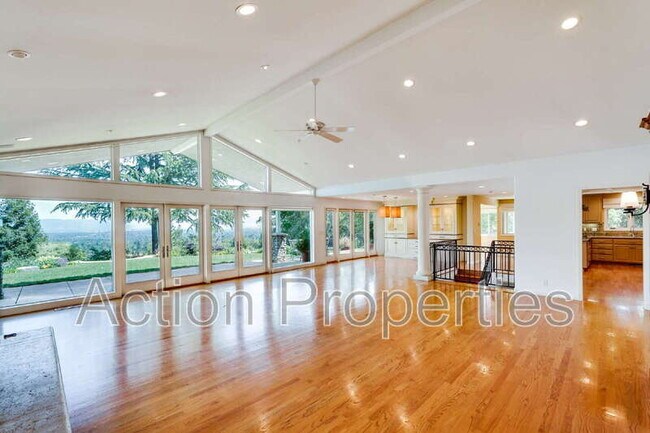 Building Photo - 15350 Norton Rd