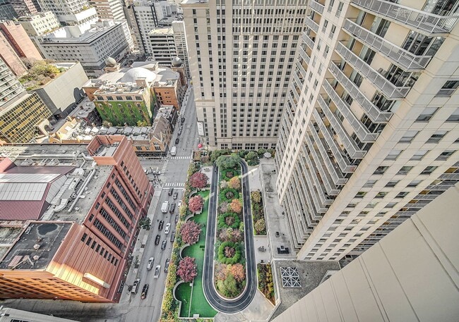 Building Photo - 545 N Dearborn St