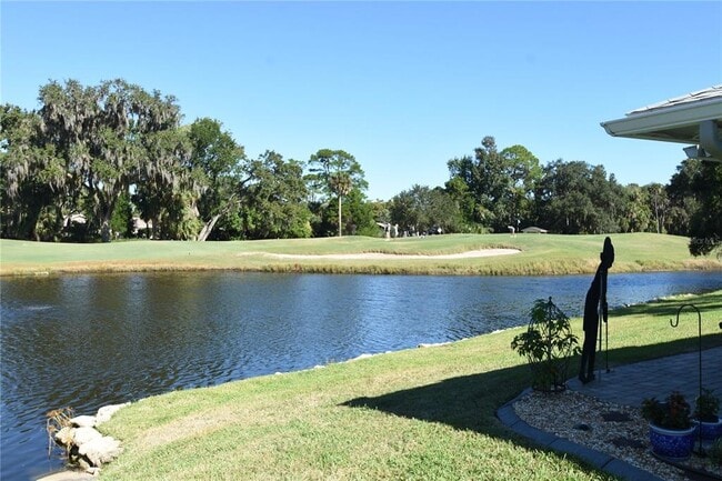 Building Photo - 74 Lake Forest Pl