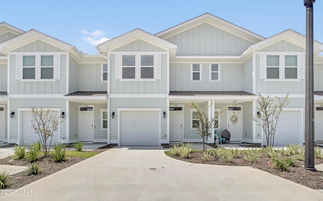 Primary Photo - 7590 Shadow Lake Dr