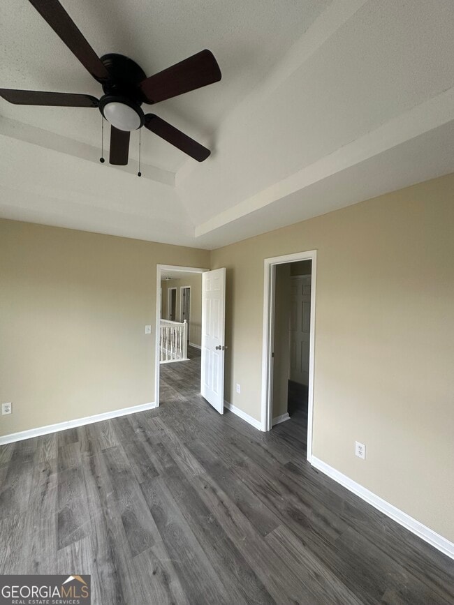 Building Photo - 3682 Fremont Dr