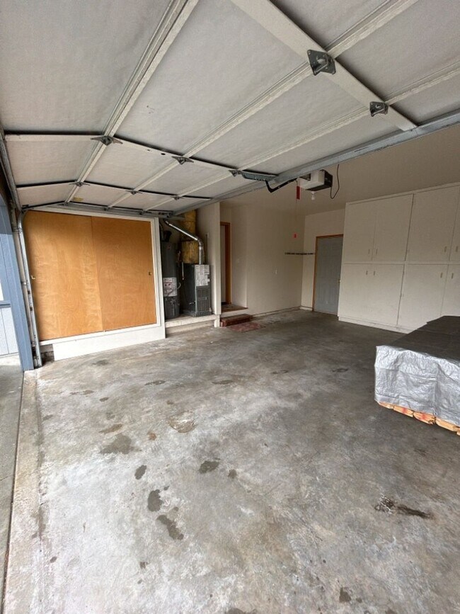 Building Photo - Cozy 3 Bedroom 2 Bath Home Located in Eureka