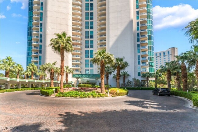 Building Photo - 322 Karen Ave