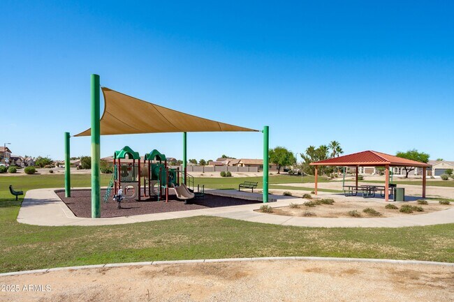 Building Photo - 11527 E Verbina Ln