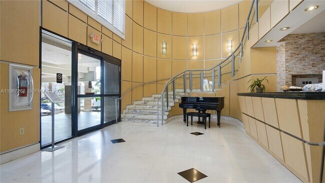 Building Photo - 6770 Indian Creek Dr