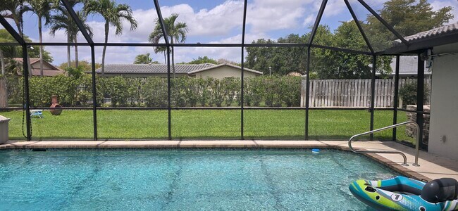 Building Photo - 288 NW 89th Ave