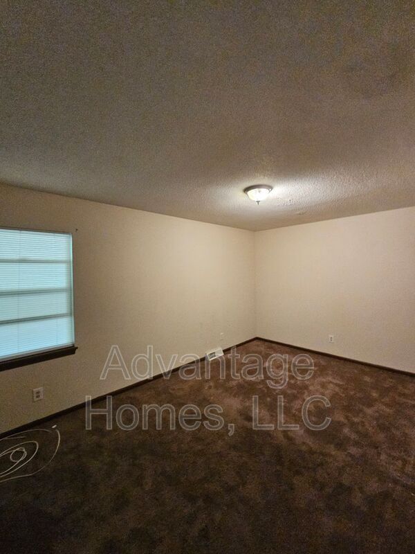 Building Photo - 3212 N 68th St