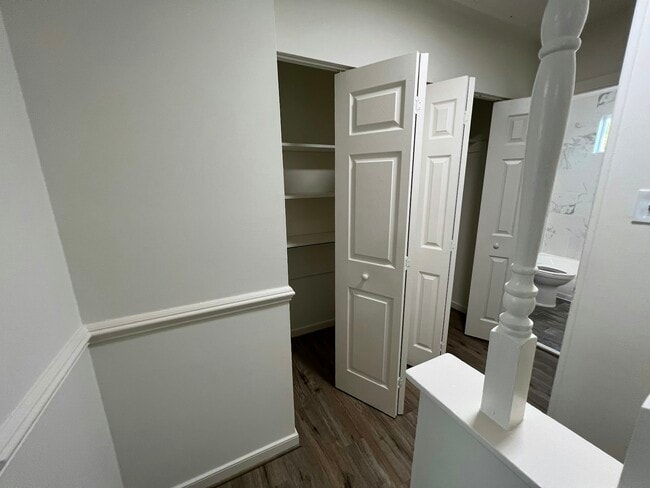 Building Photo - 1901 Beaver Rd