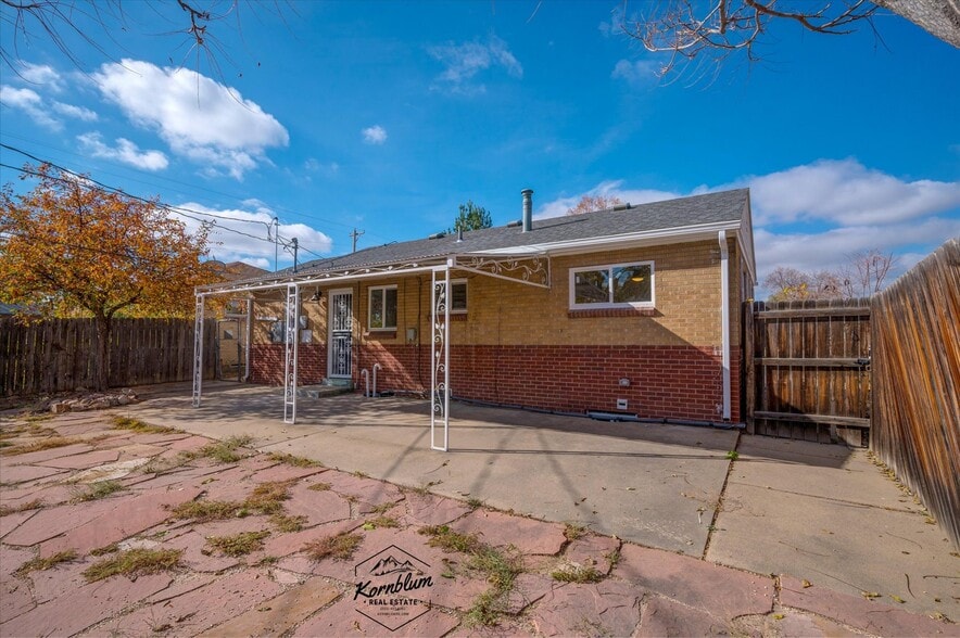 Building Photo - 3610 Kearney St
