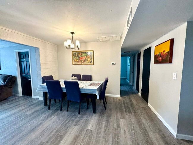 Building Photo - 6864 E Mary Dr