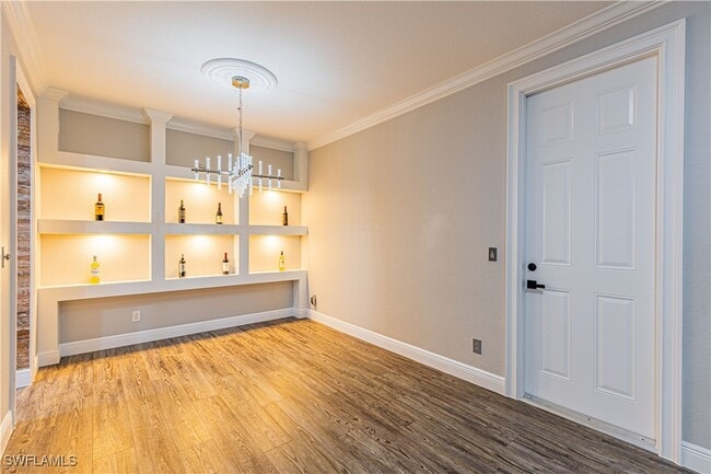 Building Photo - 1330 Mariposa Cir