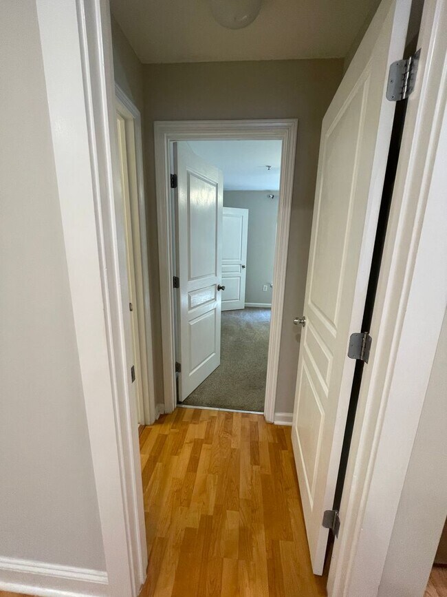 Building Photo - 07-211 Markey