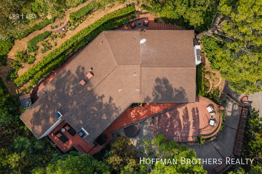 Building Photo - 9305 Beverlycrest Dr