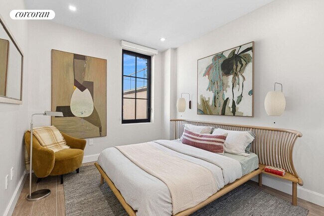 Building Photo - 760 Metropolitan Ave