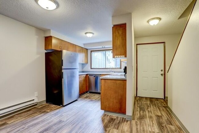 Primary Photo - 2 bedroom 1.5 bath. Garage available!! App...