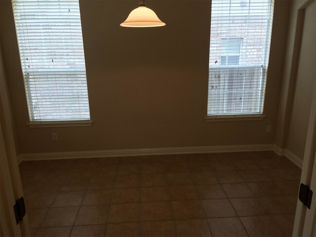 Building Photo - 2613 National Park Blvd