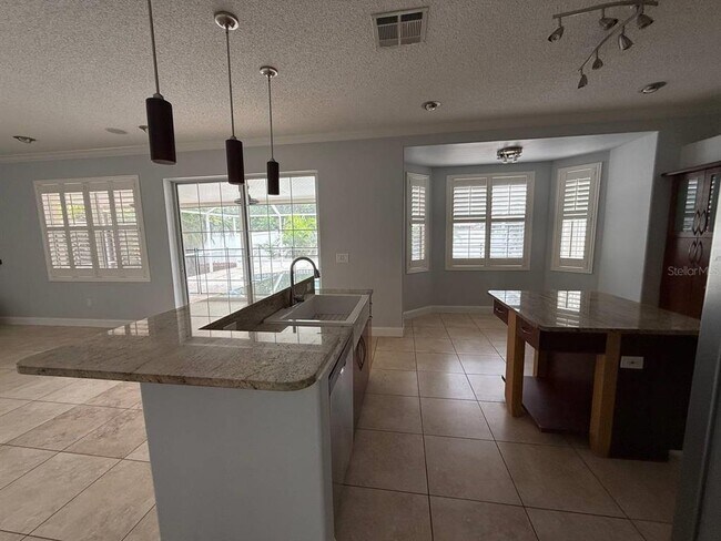 Building Photo - 1314 Key W Ct