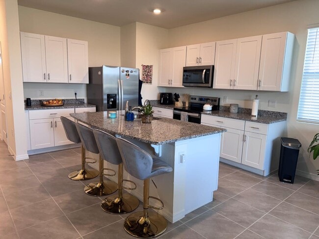 Building Photo - 1389 Isleta Loop